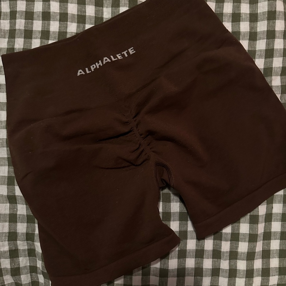 Alphalete amplify shorts brown